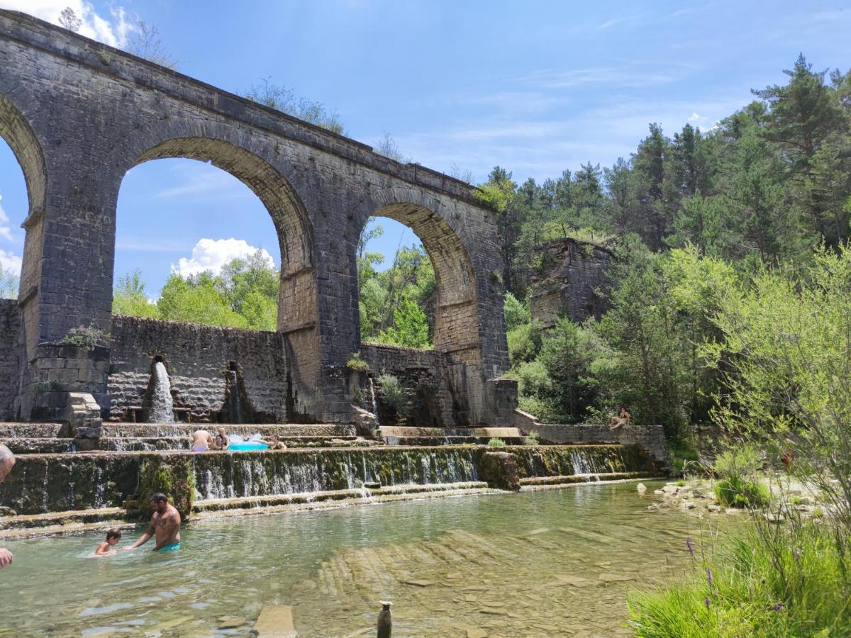 Apartamento Luga Castiello de Jaca Exterior foto